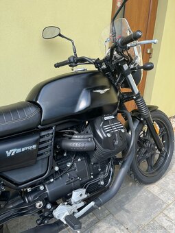 Moto Guzzi V7 III Stone - 6