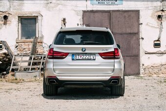 BMW X5 xDrive50i A/T - 6