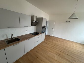 Byt 1+kk, Nádražní 261 / Zákupy (po rekonstrukci) - pronájem - 6