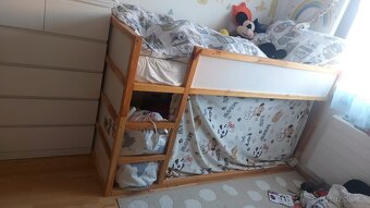 IKEA KURA dětská postel 90x200 cm bílá/borovice - 6