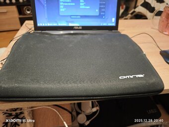 Prodám 17" ASUS X75VB - 6