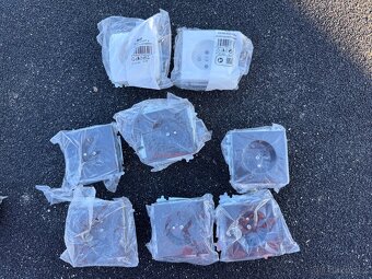 ELE Zásuvky a rámečky - 6