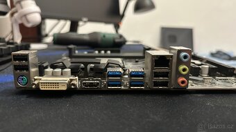 B450M DS3H + Ryzen 5 2400G (4C/8T) - 6