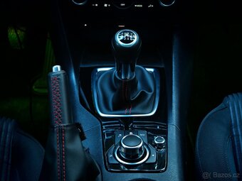 Mazda 3 - 2015 - 2.0 - 6