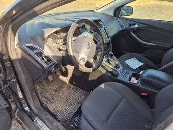 Ford Focus combi mk3 1.0i Ecobooast černá barva - 6