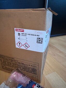 Hilti HIT-HY 170 chemická kotva - 6