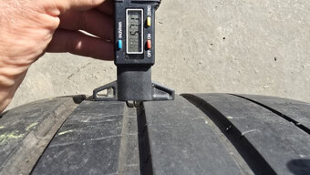 Letní pneu 275/35/19 Michelin - 6
