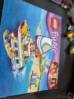 Prodáme lego FRIENDS - 6