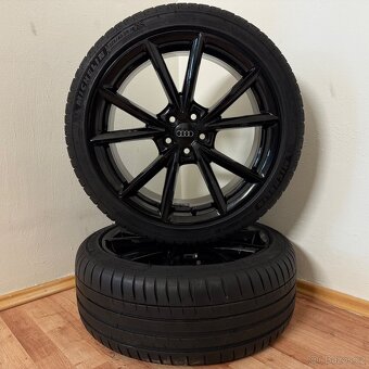 AUDI A1 8X 5x100 R18 ET39,5+LETNÍ 225/40R18 6,5mm - 6
