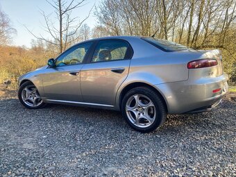 Alfa Romeo 159 2.4 JTDm - 6