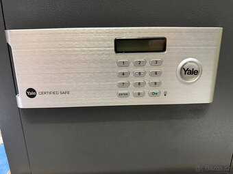 Nový bezpečnostní trezor YALE Office - 6