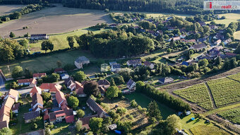 exkluzivní prodej samostatné části dvojdomu, maštale a velké - 6