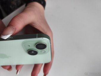 iPhone 15 256 GB - 6