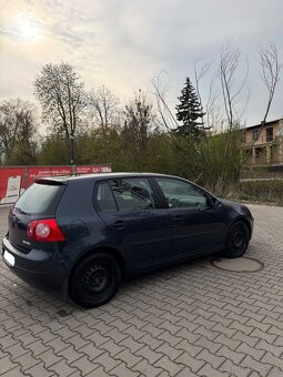Volkswagen Golf V - 6