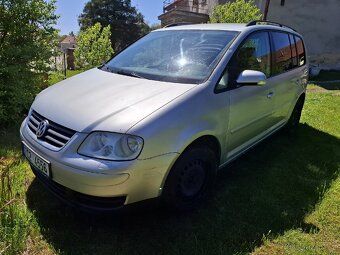 Volkswagen Touran - 6