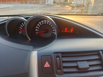 Toyota Verso 1.8 VVTi - 6