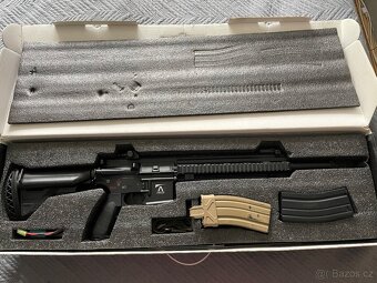 Airsoftová zbraň M4 - 6