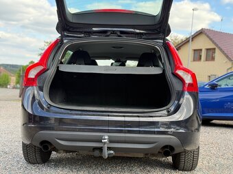 Volvo V60 1.6i (110kw) combi - tažné - servis jen VOLVO - 6