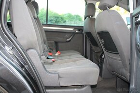 VW TOURAN 7 míst 2.0 TDI HIGHLINE - 6