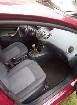Ford Fiesta 1.2516v 60kw rok 5/2010 Trend - 6
