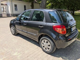 Suzuki SX4 1.5 73kw benzín, černá metalíza - 6