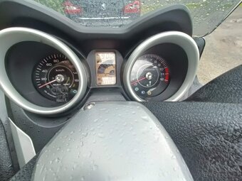 Skůtr Yamaha X-MAX  125  / 10,5 kw - 6