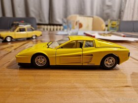 Ferrari Testarossa 1984 Burago, žlutá - 6