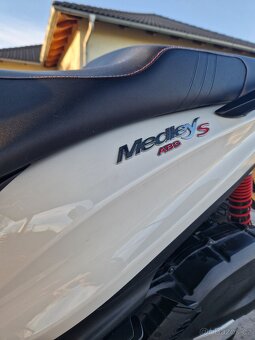 Skútr Piaggio Medley 125 Sport - 6
