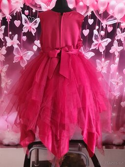 Dětské slavnotní asymetrické šaty - 6