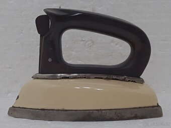 Retro nahřívací žehlička - 6