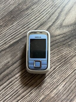 Mobilní telefon Nokia 6111 - 6