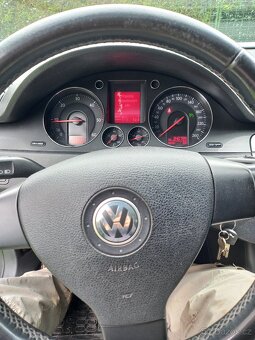 Prodám Volkswagen passat b6 2.0tdi - 6