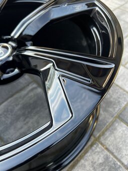 TOP sada originál Audi RS4/RS5 R20 - 6
