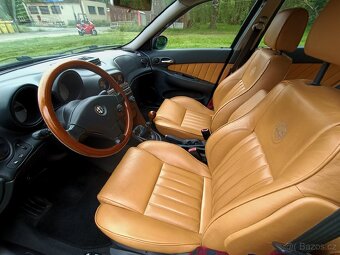 Alfa Romeo 156 2.5 V6 - 6