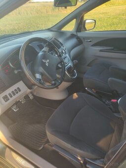 Mitsubishi Grandis 2.0 DiD - 6