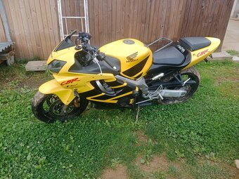 Honda CBR - 6