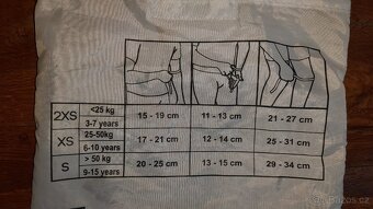 kolečkové brusle OXELO vel. 29-32 + chrániče - 6