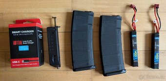 Airsoft M4 + vše potřebné ke střílení - 6