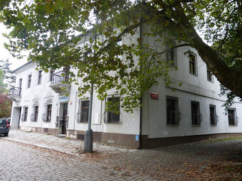 Na pronájem kancelář (21 m2)v Praze 5-M.Chuchli,Zbraslavská - 6