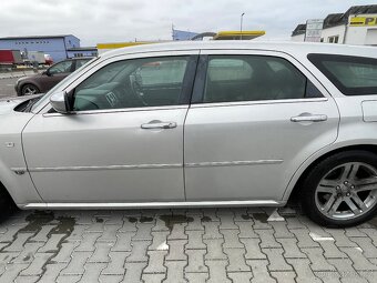 Chrysler 300 C - 6