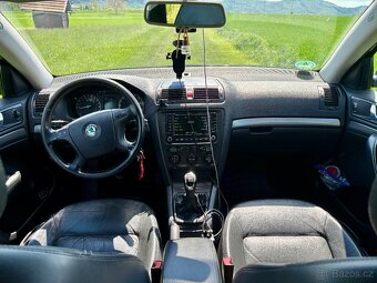 Škoda Octavia II 2.0 FSi 110 kW - 6