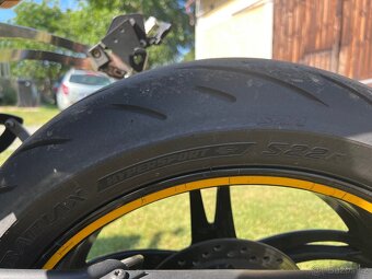 Triumph Speed Triple 1050 - 6