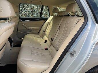 BMW 520d 140kW AT - 6