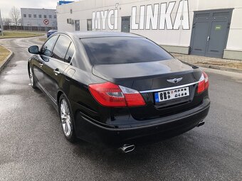HYUNDAI GENESIS 3.8 GDi V6 - 6