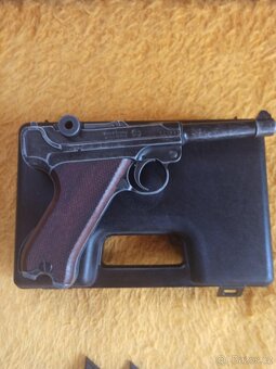 Expanzní pistole Luger P08 - 6