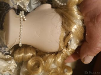 Panenky s porcelánovou hlavou s označením - 6