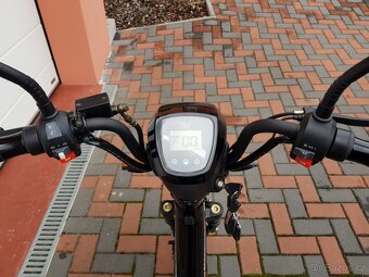 Nová E-Babeta Racceway - elektrická a bez ŘP - 6