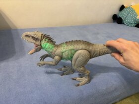 Dinosaurus Indomimus Rex - svítící, řvoucí Jurassic World - 6