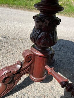 Starý jídelní stůl - 6