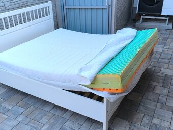 Prodám manželskou postel + Matrací 160cm x 200cm - 6